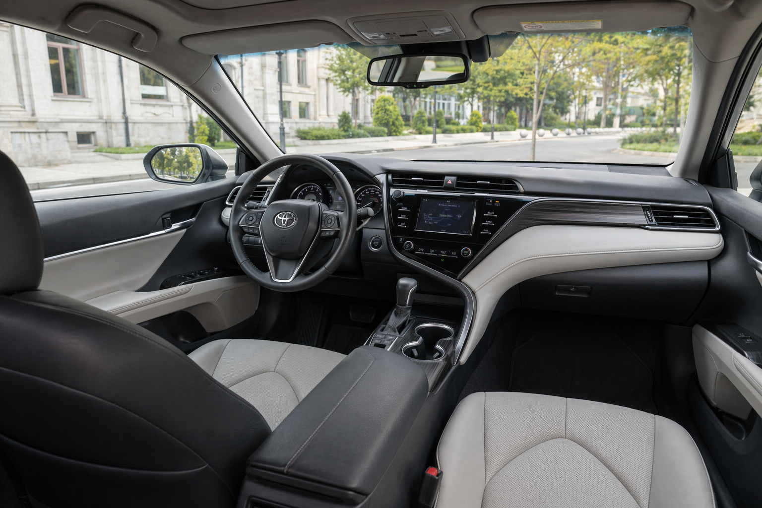 Toyota Camry Lux